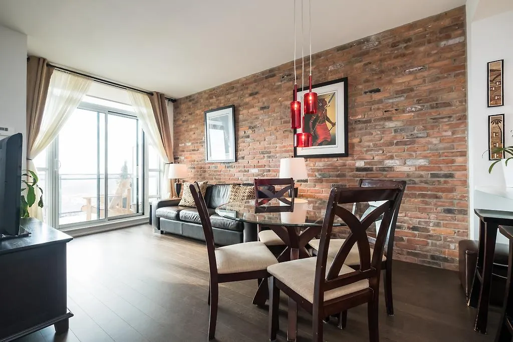 Luxury Leslieville - 2 Bedroom 2 Bath Toronto Apartment