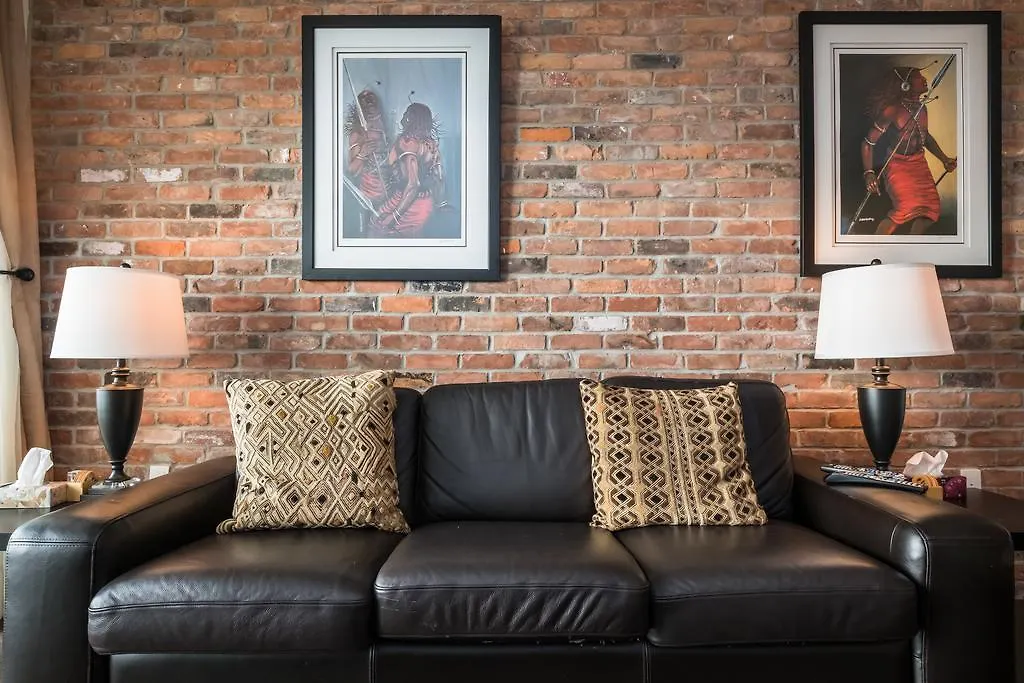 Luxury Leslieville - 2 Bedroom 2 Bath Toronto